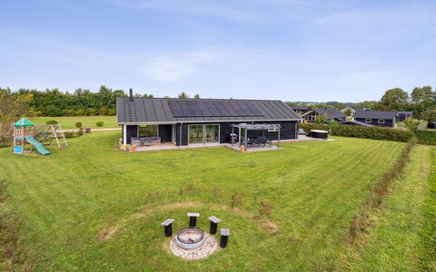 Amdi - 700M from the Sea: Architecture, Roof, Home, Composite Material, Daylighting, Siding, Driveway