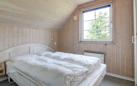 Joona - 12Km from the Sea: Wood, Bedroom, Ceiling, Home, Bed, Bed Sheet, Bedding, Bed Frame, Hardwood, Cottage