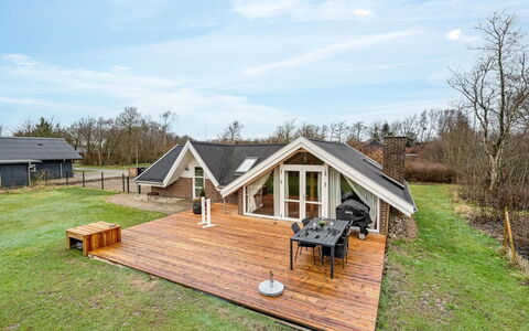 Anu - 300M to the Fjord: Roof, Cottage, Home, Shade, Siding, Farmhouse, Porch, Outdoor Structure, Garden Buildings