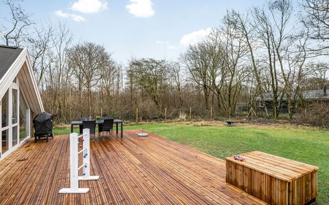 Anu - 300M to the Fjord: Roof, House, Home, Cottage, Siding, Estate, Driveway, Garden Buildings, Yard, Shed