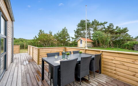 Thorid - 800M from the Sea: Cottage, Shed, Hut, Farmhouse, Prairie, Shack, Barn, Log Cabin, Garden Buildings