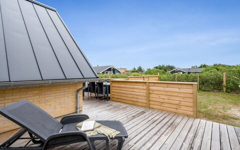 Thorid - 800M from the Sea: Cottage, Shed, Hut, Farmhouse, Prairie, Shack, Barn, Log Cabin, Garden Buildings