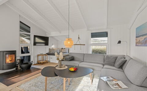Flepko - 50M from the Sea: Wood, Flooring, Interior Design, Ceiling, Couch, Floor, Living Room, Home, Room