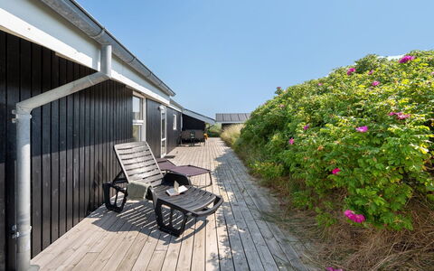 Flepko - 50M from the Sea: Furniture, Wood, Interior Design, Flooring, Floor, Chair, Room, Ceiling, Living Room, Apartment