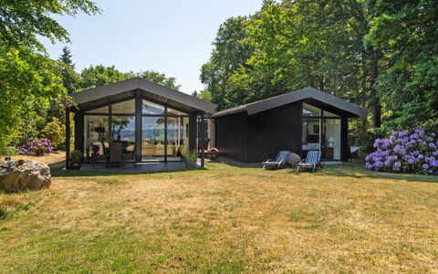 Kennet - 30M from the Sea: Cottage, Home, Land Lot, Roof, Garden Buildings, Groundcover, Door, Estate, Garden, Shade
