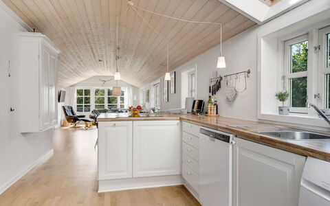 Engelbertine - 210M to the Fjord: Flooring, Wood, Interior Design, Ceiling, Floor, Furniture, Kitchen, Countertop, Wood Flooring, Light Fixture