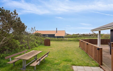 Wolter - 700M from the Sea: House, Roof, Home, Cottage, Shed, Garden Buildings, Siding, Yard, Log Cabin, Hut