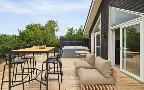 Nona - 150M from the Sea: Roof, House, Land Lot, Home, Cottage, Estate, Garden Buildings, Shade, Log Cabin, Landscaping