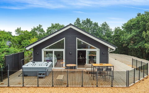 Nona - 150M from the Sea: Roof, House, Land Lot, Home, Cottage, Estate, Garden Buildings, Shade, Log Cabin, Landscaping