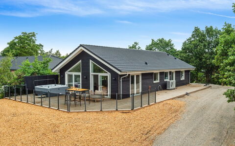 Nona - 150M from the Sea: Roof, House, Land Lot, Home, Cottage, Estate, Garden Buildings, Shade, Log Cabin, Landscaping