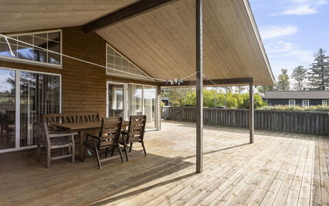 Frieda - 250M from the Sea: Thatching, Cottage, House, Roof, Home, Farmhouse, Hut, Estate, Village
