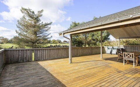 Frieda - 250M from the Sea: Thatching, Cottage, House, Roof, Home, Farmhouse, Hut, Estate, Village