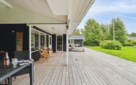Gunlög - 1.3Km from the Sea: Ceiling, Flooring, Interior Design, Floor, Composite Material, Furniture, Resort, Hotel, Design, Daylighting