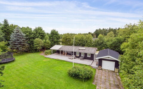 Gunlög - 1.3Km from the Sea: Ceiling, Flooring, Interior Design, Floor, Composite Material, Furniture, Resort, Hotel, Design, Daylighting