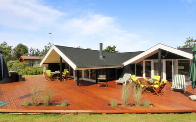 Alban - 700M from the Sea