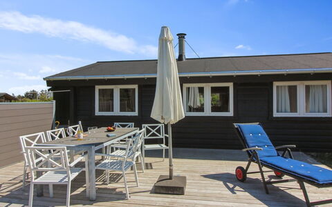 Sampo - 400M from the Sea: Residential Area, Roof, Suburb, Driveway, Estate, Chimney
