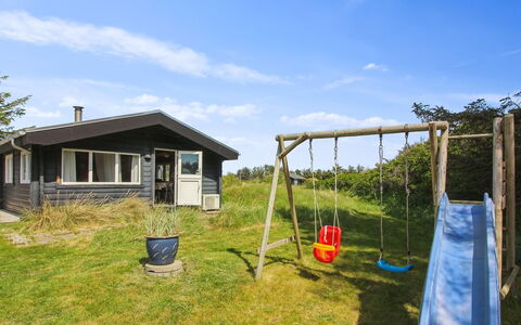 Sampo - 400M from the Sea: Residential Area, Roof, Suburb, Driveway, Estate, Chimney