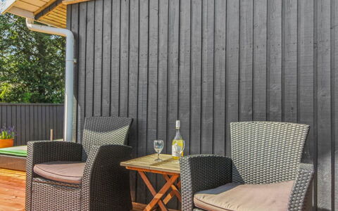 Wisti - 600M from the Sea: Wood, Plank, Hardwood, Wood Stain, Natural Material, Siding, Wood Flooring, Plywood, Lumber, Deck