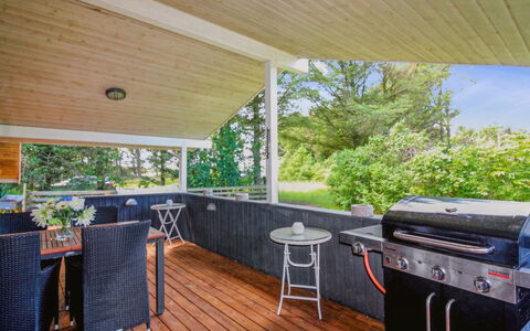 Wisti - 600M from the Sea: Wood, Wood Flooring, Porch, Furniture, Flooring, Deck, Hardwood, Chair, Floor, Outdoor Furniture