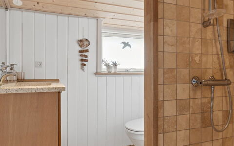 Sazdo - 1.1Km from the Sea: Wall, Flooring, Wood, Plumbing Fixture, Floor, Interior Design, Bathroom, Ceiling, Plumbing, Room