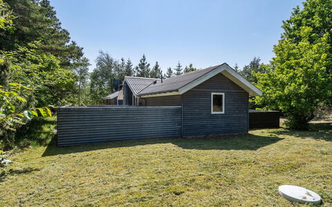 Aneline - 700M from the Sea: Grass, Green, House, Cottage, Grassland, Rural Area, Ecoregion, Landscape, Land Lot, Shrub