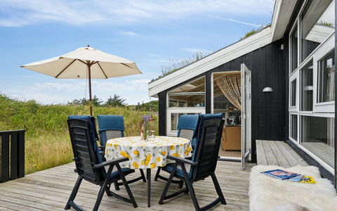 Hrefna - 500M from the Sea: Swimming Pool, Farmhouse, Estate, Villa, Resort, Hacienda, Eco Hotel, Backyard