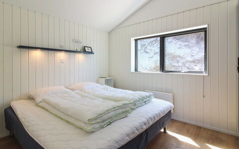 Kristiina - 500M from the Sea: Bedroom, Bed, Wood, Bed Sheet, Bedding, Bed Frame, Ceiling, Linens, Room, Mattress