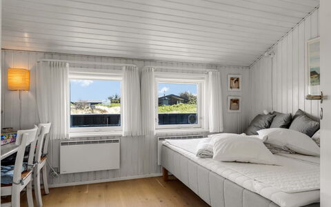 Minka - 58M from the Sea: Wood, Home, Bedroom, Ceiling, Bed, Bedding, Bed Sheet, Bed Frame, Wood Stain, Hardwood