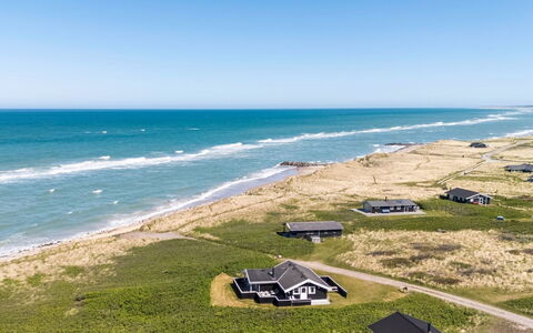 Minka - 58M from the Sea: Blue, Coast, Sea, Coastal And Oceanic Landforms, Ocean, Shore, Beach, Cottage, Bay