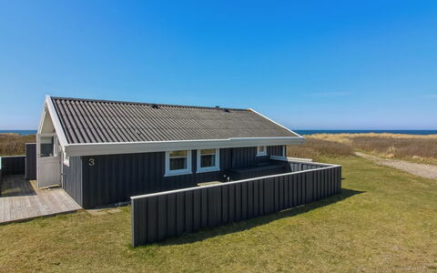 Minka - 58M from the Sea: Roof, Cottage, Home, Shade, Siding, Farmhouse, Porch, Outdoor Structure, Garden Buildings