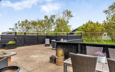 Apelone - 800M from the Sea