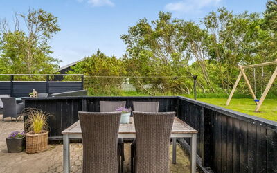 Apelone - 800M from the Sea