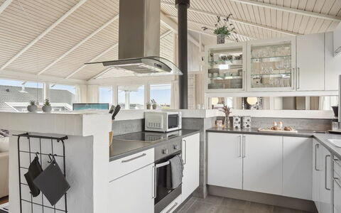 Jürgen - 293M from the Sea: Furniture, Interior Design, Flooring, Wood, Floor, Ceiling, Wood Flooring, Chair, Table, Lighting