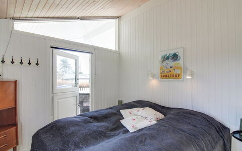 Fridhild - 875M from the Sea: Wood, Ceiling, Bedroom, Hardwood, Light Fixture, Wood Stain, Plank, Wood Flooring, Bedding, Bed