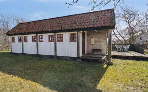 Henke - 100M from the Sea: Wood, Roof, Cottage, Hardwood, Shed, Wood Stain, Siding, Garden Buildings, Plank, Yard