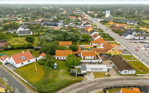 Bedri - 100M from the Sea: Residential Area, Building, House, Roof, Home, Suburb, Urban Area, Neighbourhood, Road, Town