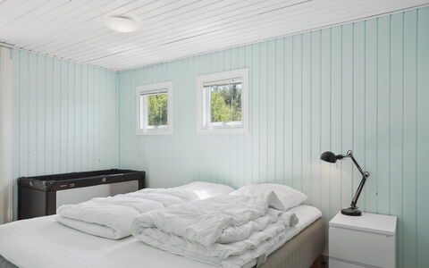 Adser - 600M from the Sea: Wood, Bedroom, Flooring, Interior Design, Floor, Ceiling, Bed, Bed Sheet, Bedding, Bed Frame