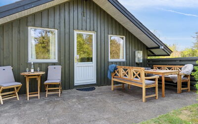 Irlin - 600M from the Sea