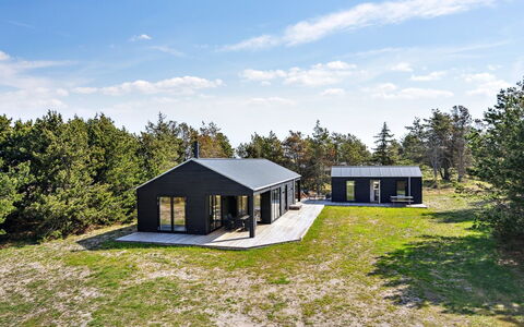 Erke - 500M from the Sea: Home, Cottage, Garden Buildings, Meadow, Shed, Farmhouse, Siding, Log Cabin, Hut