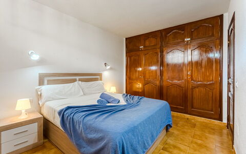 Puerto de Santiago 648: Flooring, Wood, Floor, Furniture, Interior Design, Bedroom, Bed, Room, Ceiling, Bed Sheet