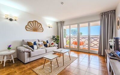 Accommodation:&nbsp;Blue Neptuno 648.3
