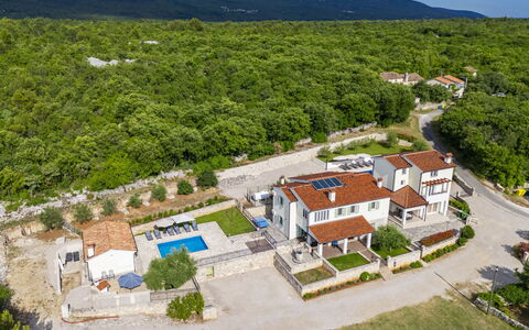Villa Dina: Residential Area, Estate, Resort, Swimming Pool, Villa, Eco Hotel, Resort Town, Mansion, Hotel, Hacienda