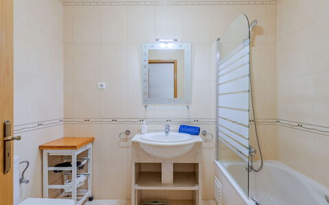 Sunny Beach Casa-M: Plumbing Fixture, Bathroom, Flooring, Floor, Interior Design, Sink, Tap, Bathroom Sink, Plumbing, Ceiling