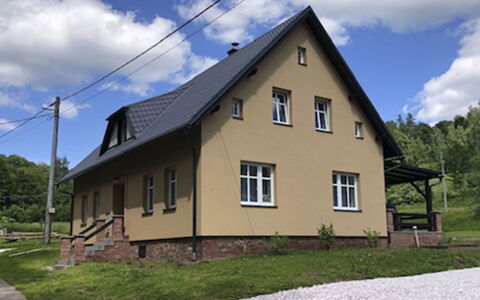Rudnik 10: Cloud, Sky, Building, Property, Window, Plant, House, Tree, Land Lot, Cottage