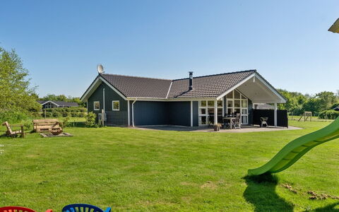 Eicke - 12Km from the Sea: Wood, Roof, Architecture, Home, House, Cottage, Siding, Hardwood, Slope, Estate