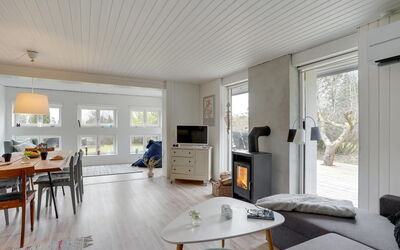 Hendrina - 500M from the Sea