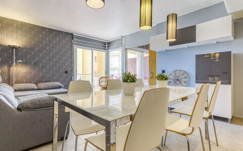 Cap Blanc: Table, Furniture, Chair, Comfort, Building, Plant, Couch, Interior Design, Wood, Lighting