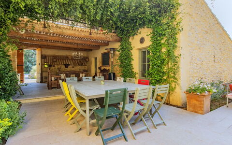 Le Mas de Marius: Plant, Table, Furniture, Property, Building, Chair, Flowerpot, Outdoor Table, Shade, Door