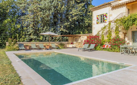 Le Mas de Marius: Water, Plant, Building, Azure, Swimming Pool, Sky, Chair, Architecture, Window, Shade