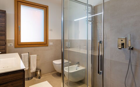 Casa Tondi: Property, Plumbing Fixture, Building, Bathroom, Lighting, Interior Design, Tap, Sink, Shower